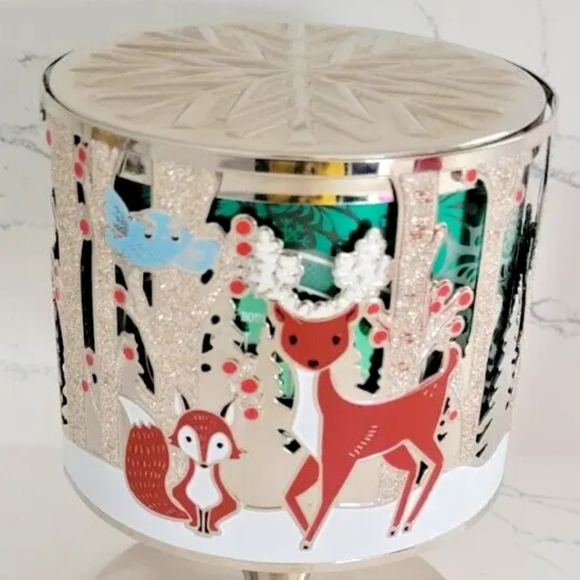 BATH & BODY WORKS 2019 "Winter Critters" Pedestal + Mint Chocolate 3 Wick Candle - Picture 4 of 11